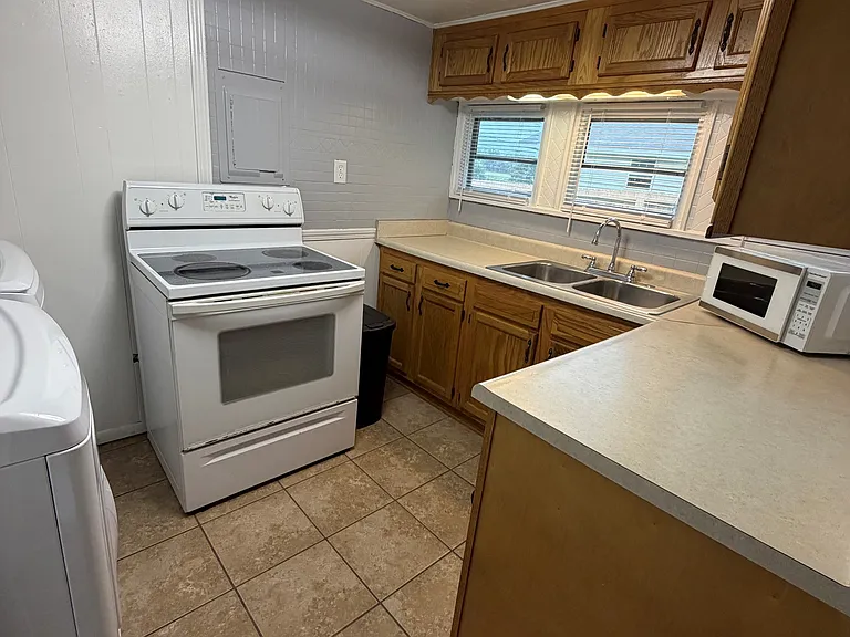 422 Harmon Hts — Photo 7