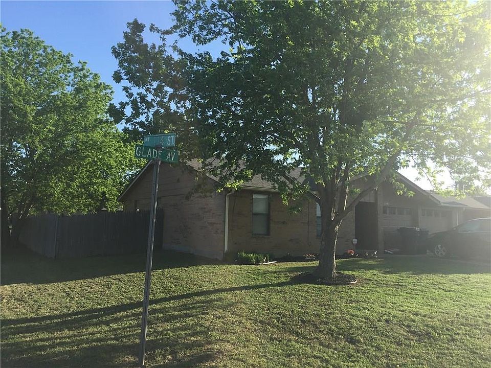2nd image of 7500 NW 114th St