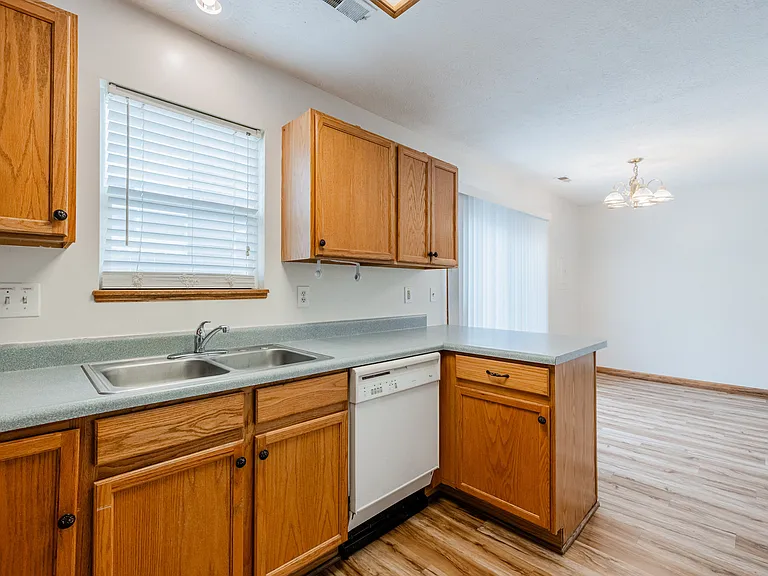 410 W Todd Cir — Photo 13