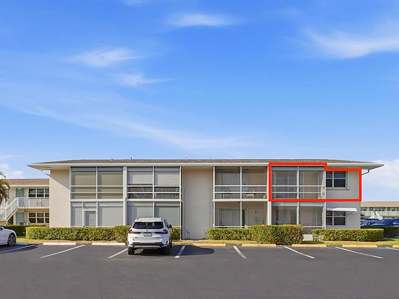 3rd image of 680 W Horizons #212