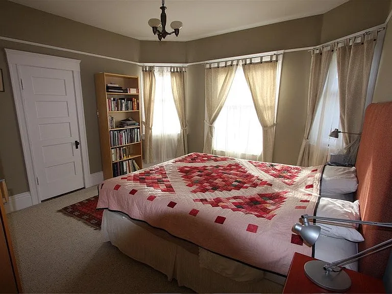Bedroom #1