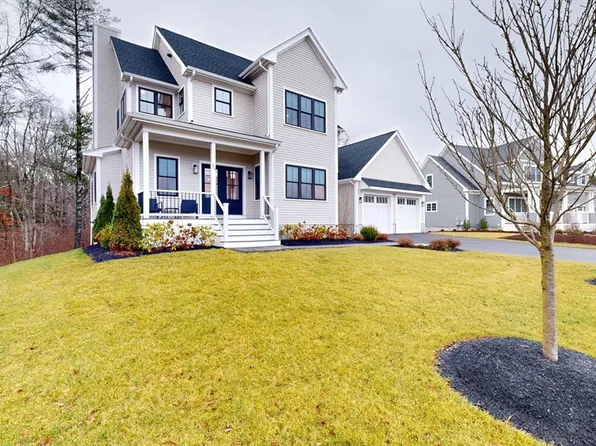 29 Shagbark Cir, Mattapoisett, MA 02739