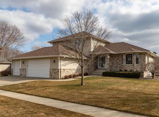 3902 Chipshot Ln SE, Rochester, MN 55904