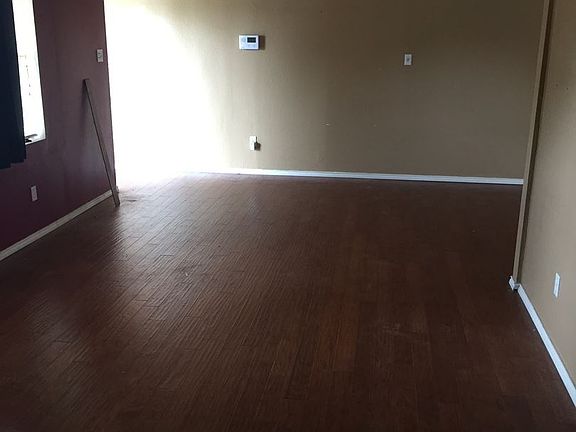 4th image of 2508 Crown Ave