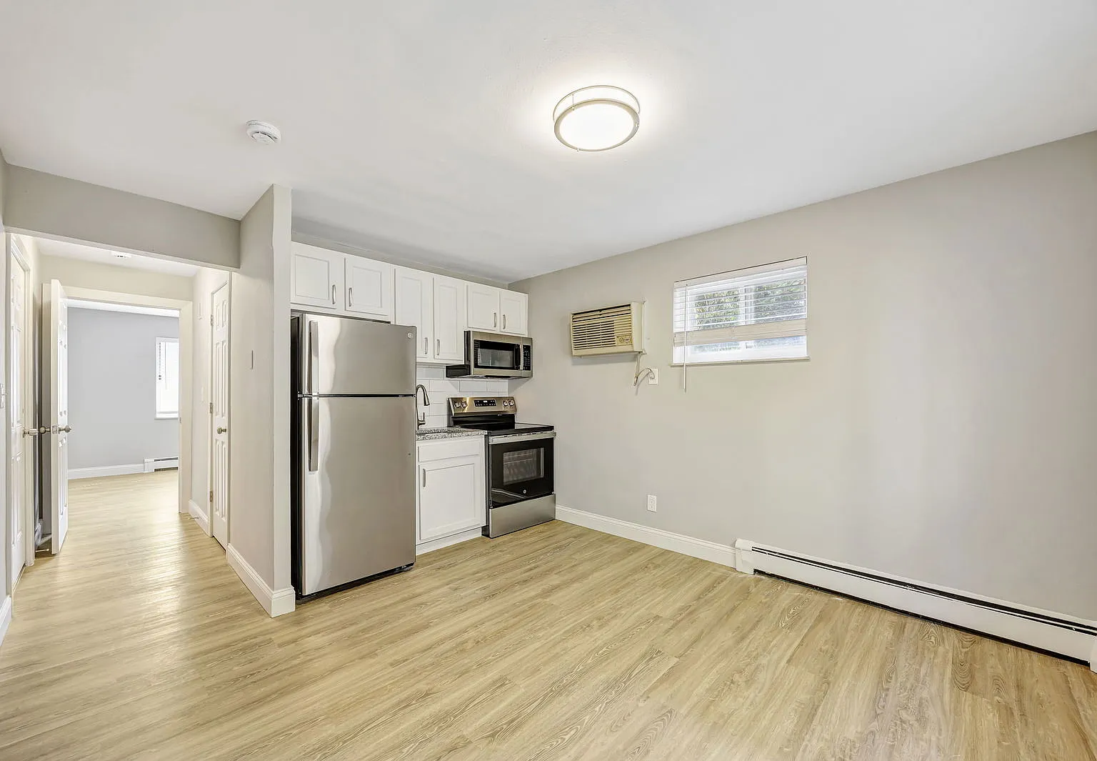 Twin Terrace Apartments — Photo 1
