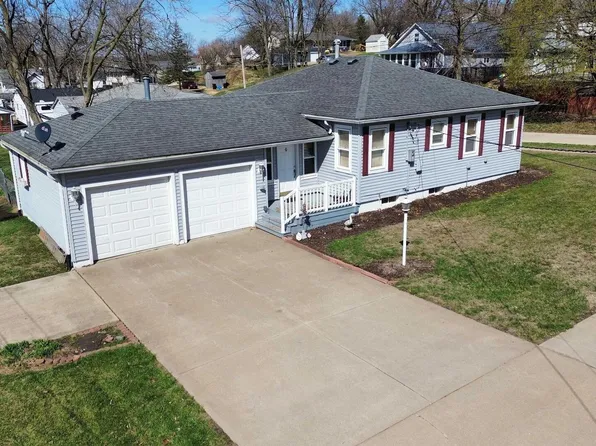 716 7th Ave, Fulton, IL 61252