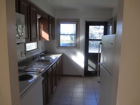 3rd image of 3618 S 82nd St #7A