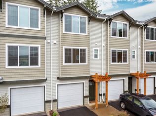 10577 NE Cedar Falls Loop, Hillsboro, OR 97006