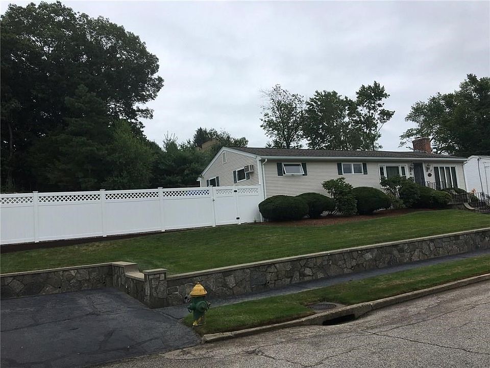 1st image of 150 Woodland Ave