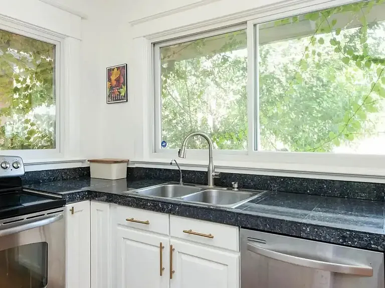 4631 Batavia Pl — Photo 26