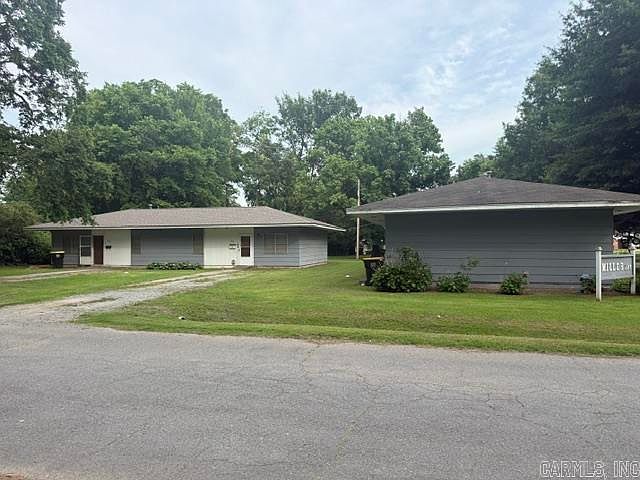 1st image of 301 SE 5th St