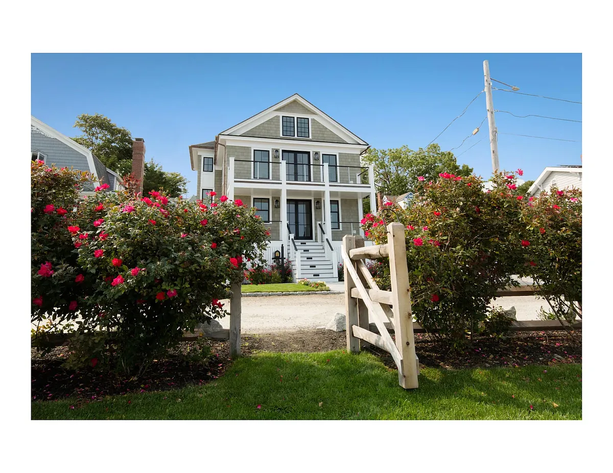 Welcome to Luxury Bayside Jewel! - 153 Bayside Rd