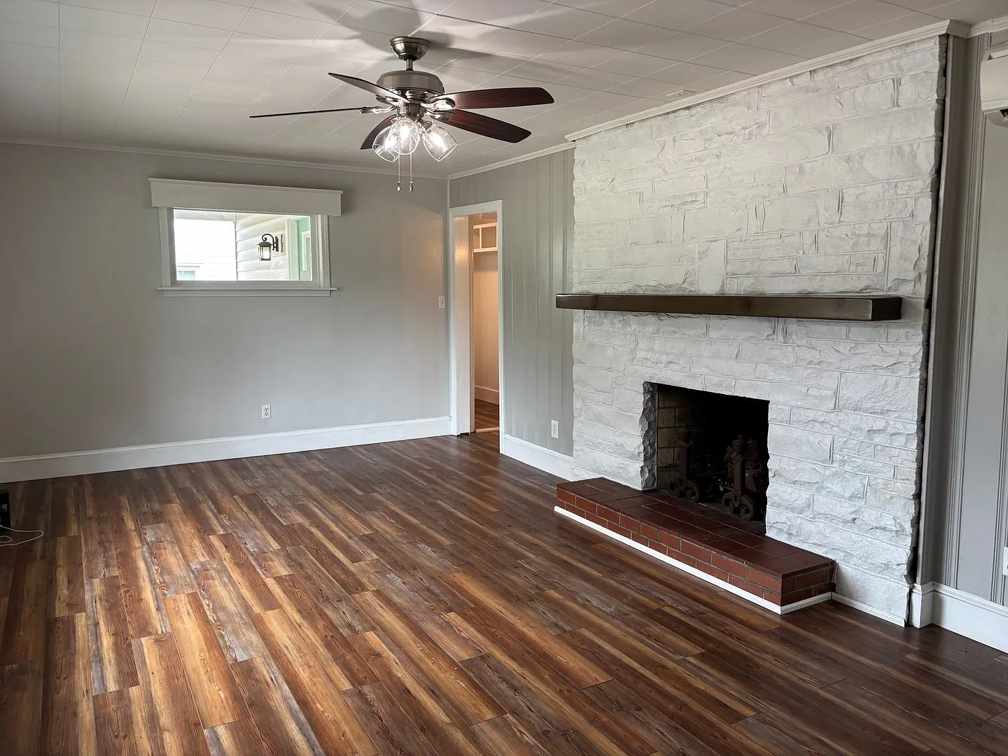 Updated 2 bedroom with Bonus room home in Beaufort — Photo 4