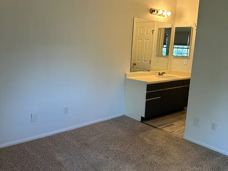336 S Memphis Way #F — Photo 9