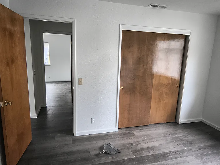 310 Saint Michael Ct — Photo 10