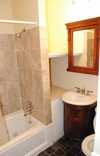 Bath 1 w Marble Shower