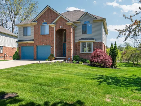 4139 Persimmon Dr, Ypsilanti, MI 48197