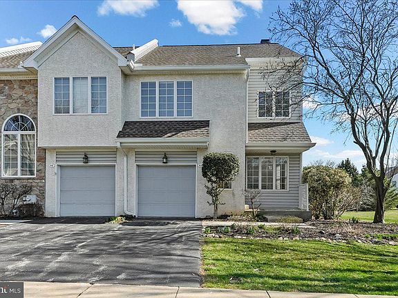 2nd image of 48 Buttonwood Dr