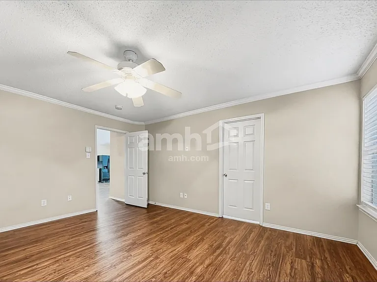649 Babbling Brook Dr — Photo 11
