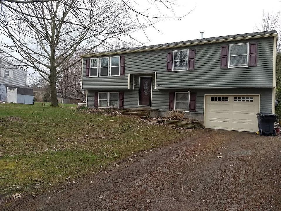 1st image of 4255 Heather Dr