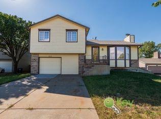 2429 N Old Manor Rd, Wichita, KS 67220