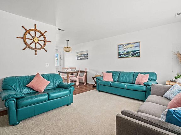 2nd image of 5214 Woody Ln