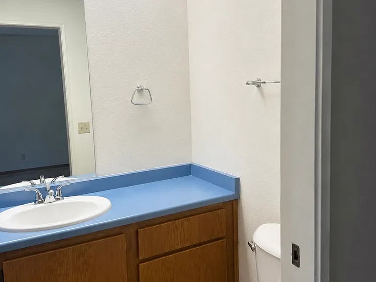 204 King Hiram Ln #201 — Photo 9