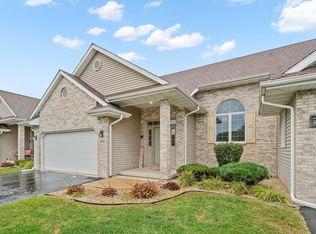 1342 Northlake Ct, Rochelle, IL 61068