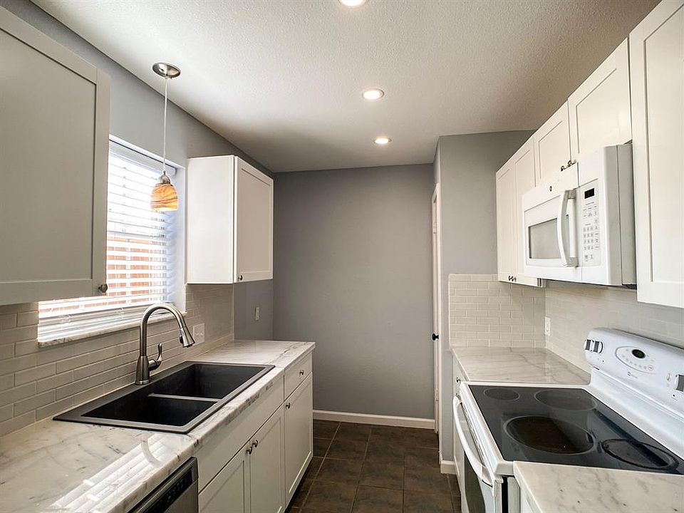 1st image of 4204 Belle Park Dr #4204