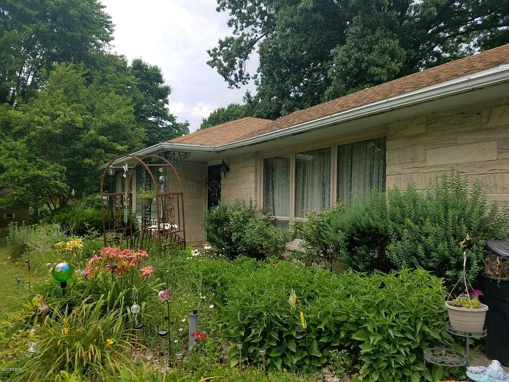 119 Ash St, Dongola, IL 62926 Zillow