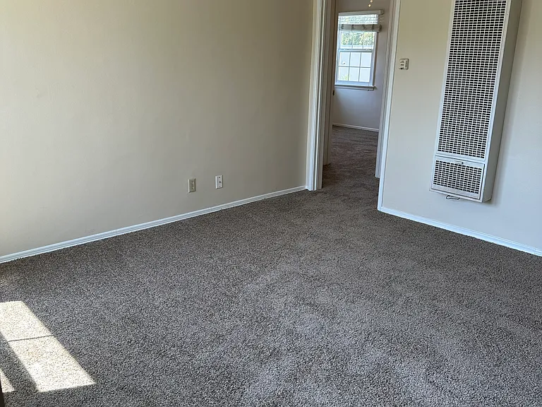 1225 Harvard St #8 — Photo 5