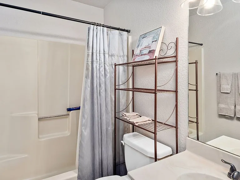 103 Niblic Ct — Photo 17