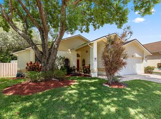 837 Kriswell Ct, Palm Harbor, FL 34683