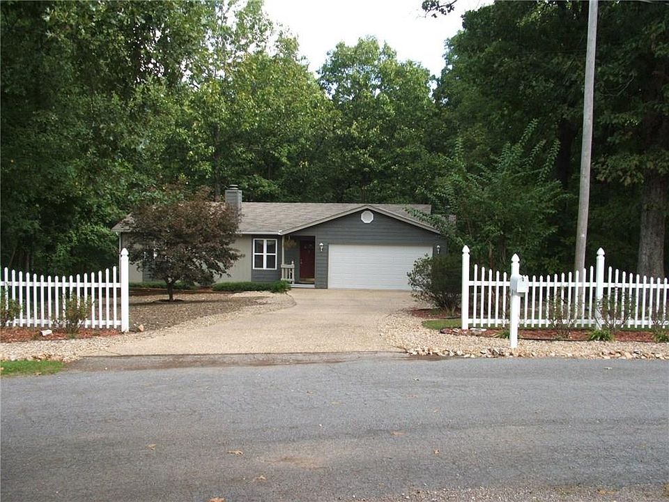 1st image of 4 Leadhills Cir