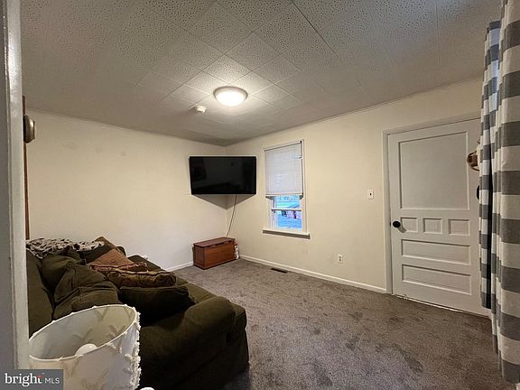4th image of 1435 Frush Valley Rd #R