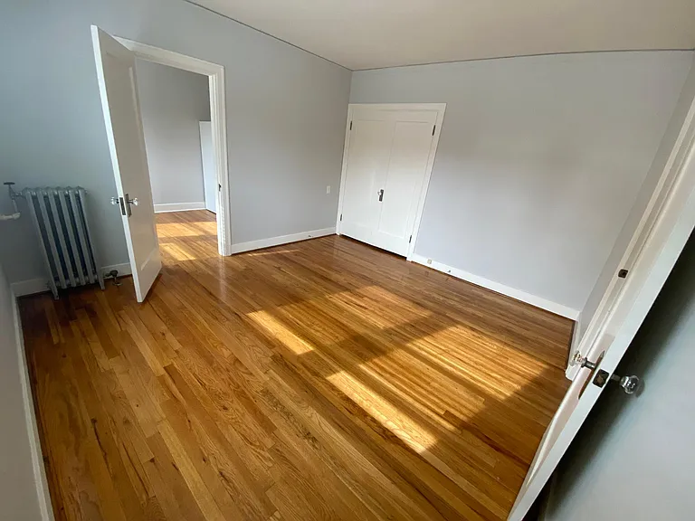2424 NE Couch St #201 — Photo 10