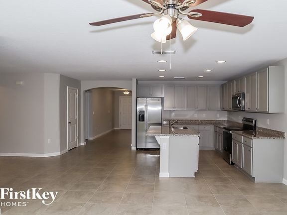 4th image of 345 S Haven Ct