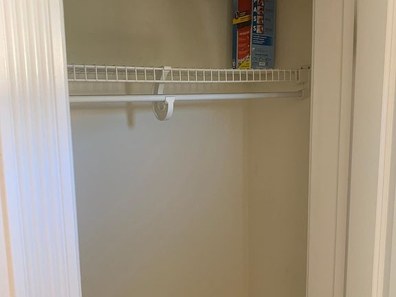 4th image of 762 High St #B