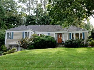 633 Shore Acres Dr, Mamaroneck, NY 10543