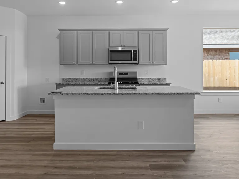 8536 Big Apple Dr — Photo 4