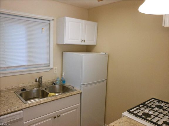2nd image of 29904 Euclid Ave #A10