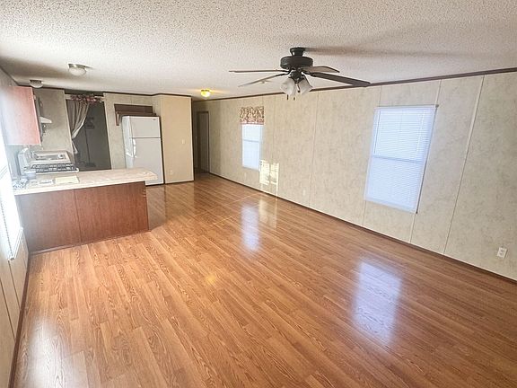 4th image of 2900 Grand Ave Lot 229