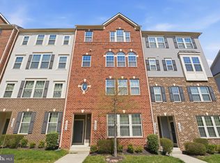 10072 Dorsey Ln #47, Lanham, MD