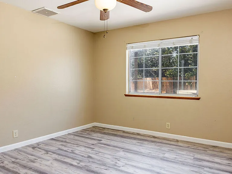 1221 Alysa Ct — Photo 21