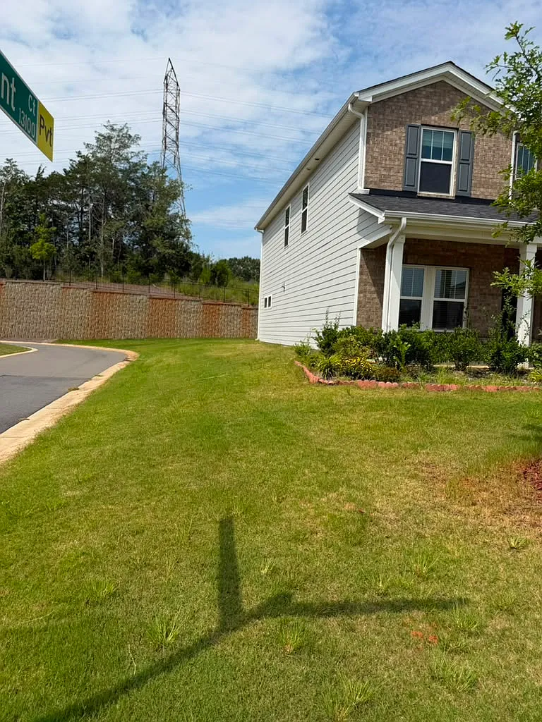 5 bed, 2945 sqft, $3,150 — Photo 4