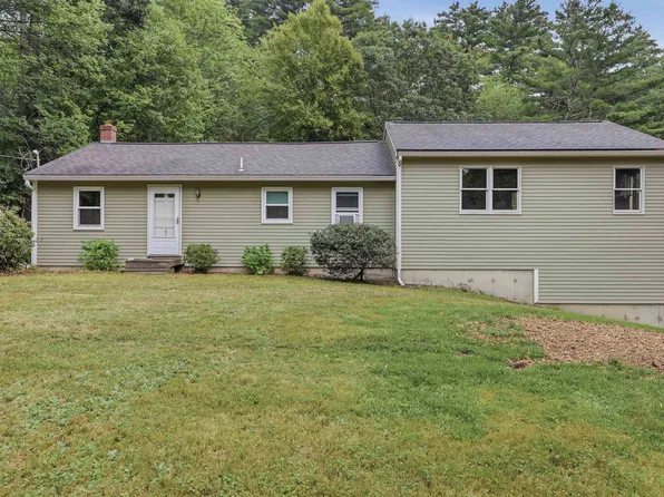 134 S Main Street, Newton, NH 03858