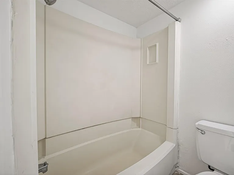 1106 E Red Cedar Cir — Photo 30