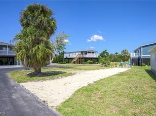 13690 Knot Dr, Fort Myers, FL 33908