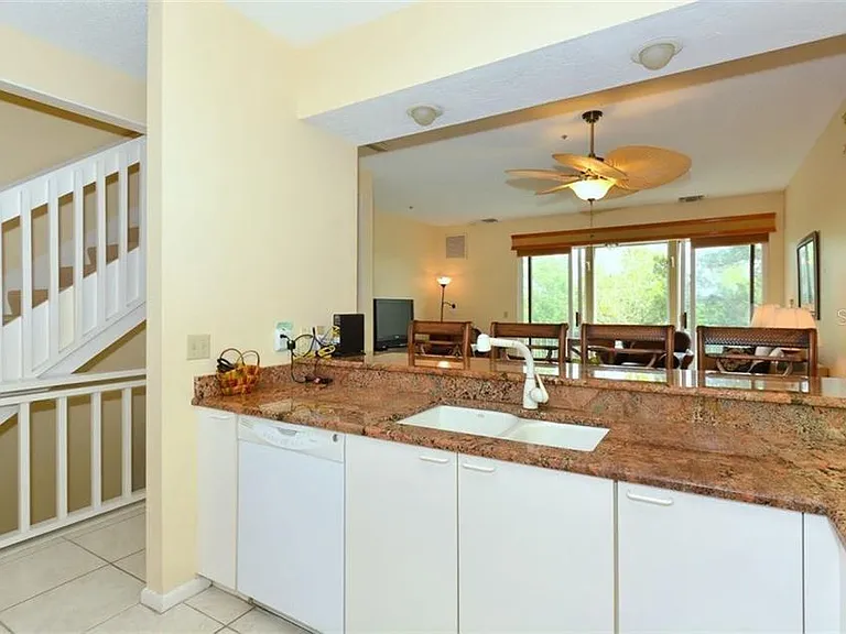 655 Cedars Ct #655 — Photo 5