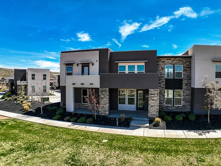 5544 S Ochre Ln — Photo 4